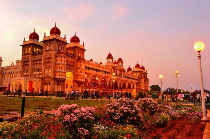 06 Days, Bangalore Mysore Ooty, Luxurious & Exclusive Tour - Accommodation and Dining