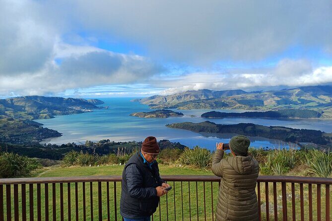1/2-day Christchurch Scenic Highlights (Small Group Tour) - Exploring Christchurch’s Scenic Highlights: A Balanced Look at a Small-Group Tour