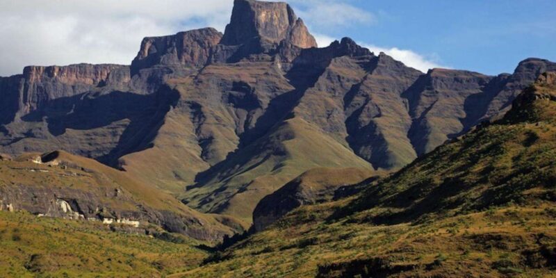 1/2 Day Drakensberg Mountains & Hiking Tour From Durban - Itinerary Details