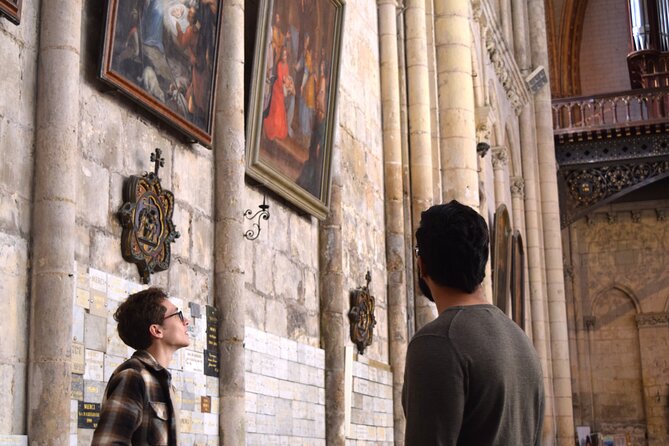 1.5 Hour Guided Tour in Poitiers - Tour Duration and Pace