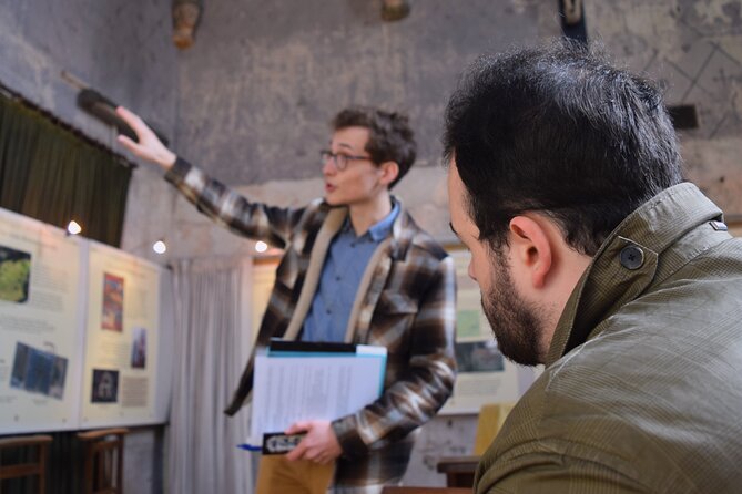1.5 Hour Guided Tour in Poitiers - Booking and Cancellation