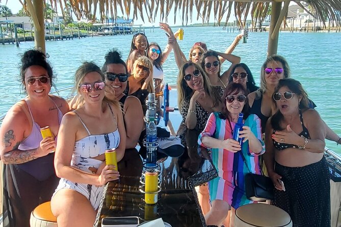 1.5 Hour Tiki Tour With Open Bar in Clearwater Beach - Boat Capacity and Features