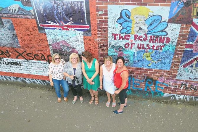1.5 Hours Belfast Black Cab and Murals Tour - Tour Details
