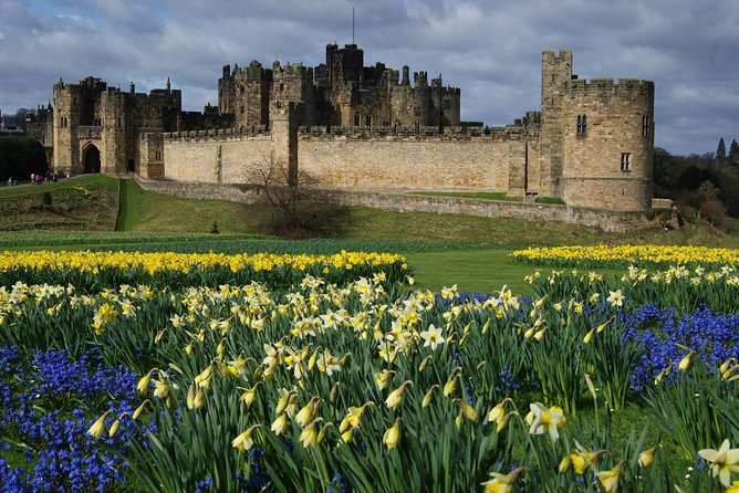 1 Day Alnwick Castle, Holy Island & Scottish Borders - Bamburgh Castle Visit