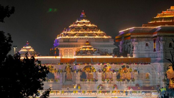 1 Day Ayodhya Tour From Varanasi Airport - Frequently Asked Questions