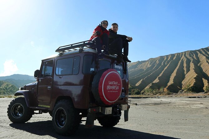 1 Day - Bromo Sunrise Romantic Breakfast // 00.30 - 13.00 - Romantic Sunrise Experience