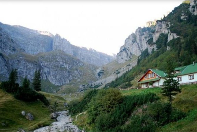 1 Day CARPATHIAN PEAKS & CHALETS Hike - Transportation and Meeting Point