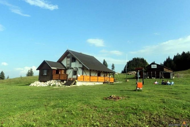 1 Day CARPATHIAN PEAKS & CHALETS Hike - Traveler Feedback and Ratings