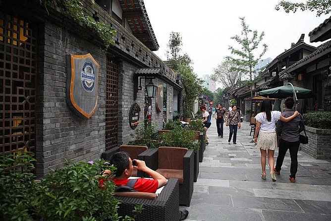 1-Day Chengdu Layover Tour: Panda Base, City Central With Round Airport Transfer - Airport Transfers
