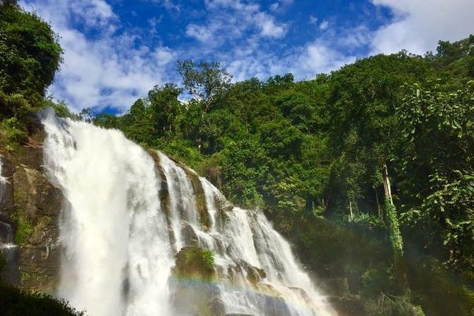 1 Day Doi Inthanon Private Tour ( Hiking and Sightseeing ) - Meeting and Pickup