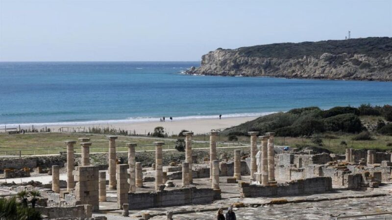 1 Day for Vejer and the South Beaches of Cádiz in SUV (4x4) - Discovering Caños De Meca