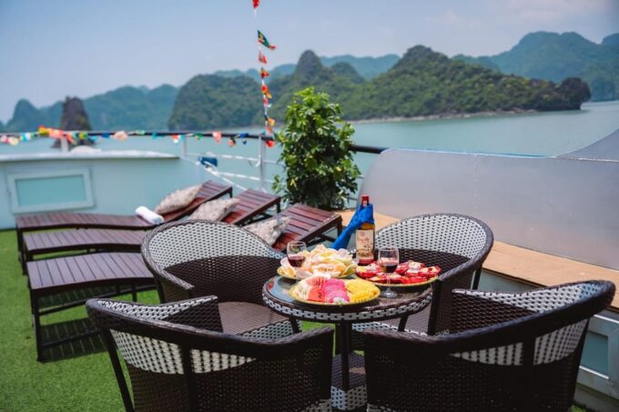 1-Day Ha Long Tour With Buffet Lunch, Kayaking and Swimming - Pickup and Cancellation