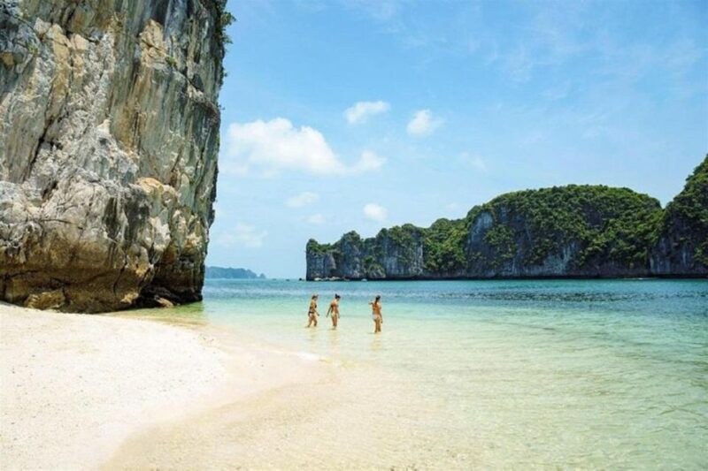 1-Day Halong Bay Cruise/Bus/Lunch/Entrance Fees - Cruise Itinerary