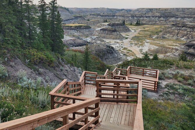 1 Day of Drumheller Dinosaurs and Badlands Guided Group Tour - FAQs