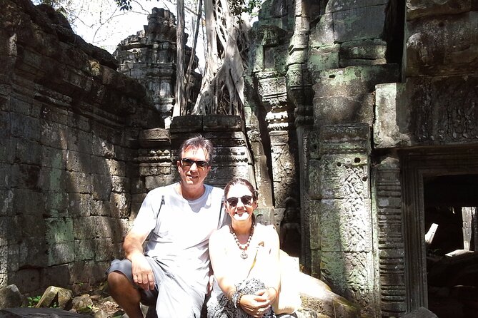 1-Day Private Angkor Temple Tour by Tuk Tuk From Siem Reap - Exploring Angkor Thoms Ancient Capital