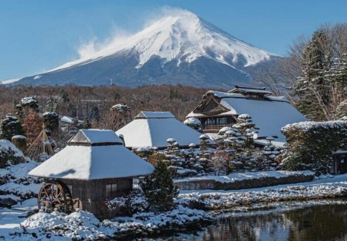 1 Day Private Tour Discover Mount Fuji and Lake Kawaguchi - Discover Arakurayama Sengen Park and Chureito Pagoda