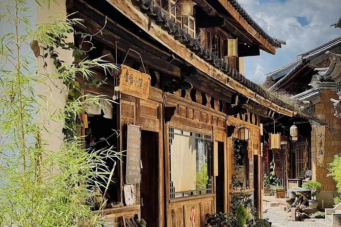 1 Day Private Tour to Shaxi Ancient Town From Lijiang or Dali - Booking Information