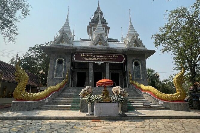1 Day Private Tour Unseen in Lamphun Province - Practical Considerations