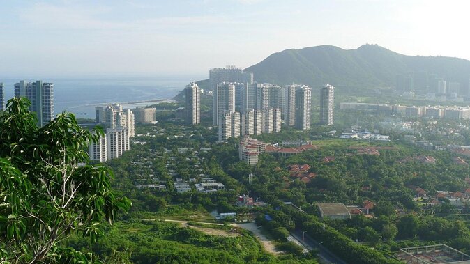 1-Day Sanya Customized Itinerary Charter Car Service - Pickup and Meeting Information