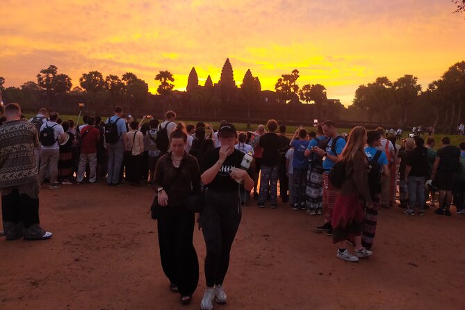 1 Day Sunrise & Temples Tour - Inclusions