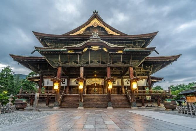 1-Day Togakushi Tour: Soba Making, Ninja Town, and Hidden Shrines - Physical Requirements and Accessibility