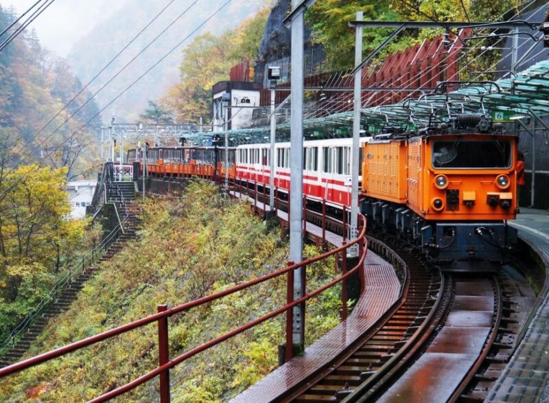 1 Day Tour From Kanazawa: Kurobe Gorge and Unazuki Onsen - Sarutobikyo and Natural Foot Bath