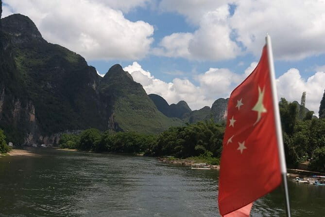 1-Day tour of Guilin-LiRiver cruise-Yangshuo Xianggong hill - An Overview of the Experience