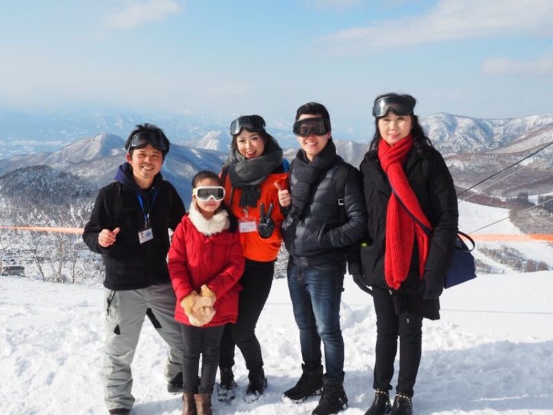 1 Day Tour: Snow Monkeys & Snow Fun in Shiga Kogen - Lunch at Ski Resort
