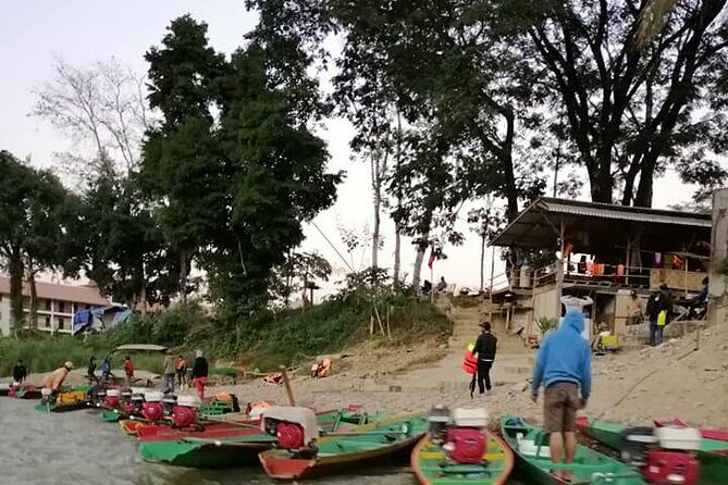 1-Day Tour to Vang Vieng with Private Guide - Exploring the Itinerary in Detail