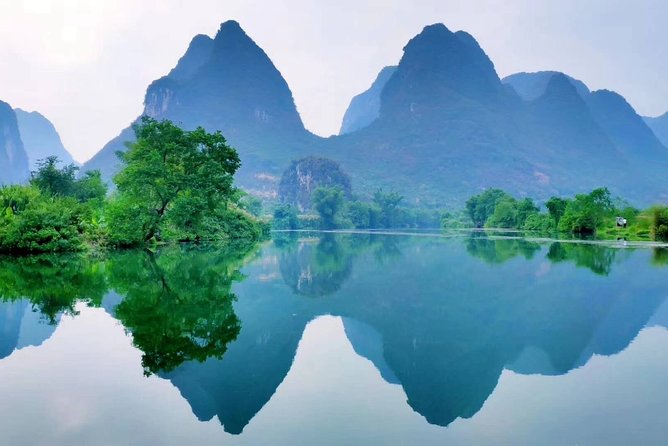 1-Day Tour:Yangshuo Yulong Bamboo Boat and Ruyi Peak Cable Car From Guilin Hotel - Exploring Yangshuos Landscape