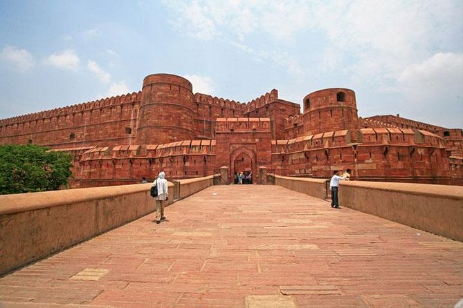 1-Day Trip to Agra Visit: Taj Mahal, Agra Fort & Mehtab Bagh From Delhi - Inclusions and Amenities