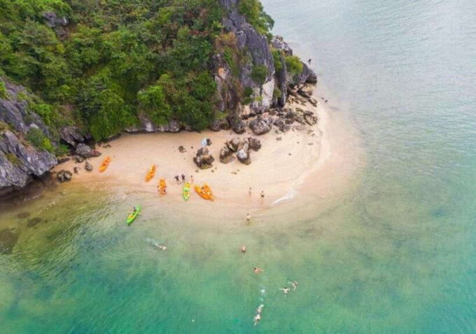 1-Day Uncover the Beauty of Lan Ha Bay, Cat Ba Archipelago - Pickup and Transportation