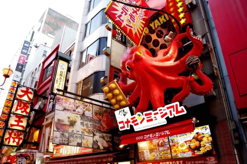 1-Day Walking Tour in Osaka: Castle, Temples and Ukiyoe - Experiencing the Art of Ukiyoe