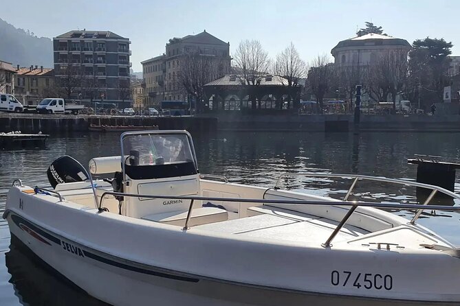 1 Hour Boat Rental Without License 40hp Engine on Lake Como - Meeting Point and Pickup Location