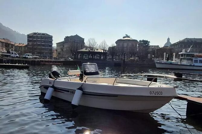 1 Hour Boat Rental Without License 40hp Engine on Lake Como - Dogs and Boat Rental