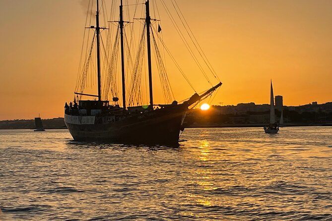 1 Hour Boat Ride on the Tagus - Activity Duration