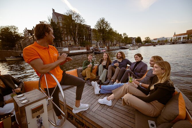 1-Hour Canal Cruise in the Evening - Accessibility Information