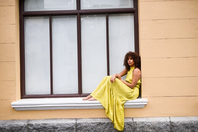 1 Hour Cape Town City Center Photoshoot Experience - Meeting Point and Photographers