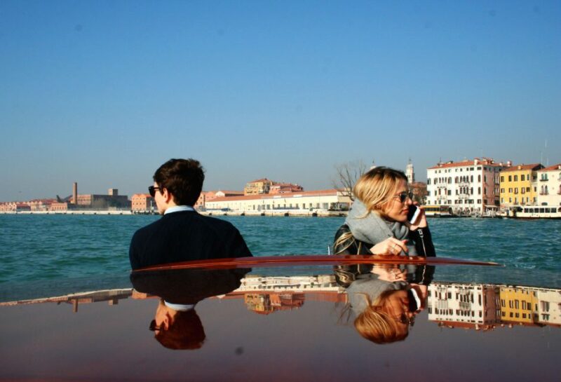 1-Hour Motor Boat Ride on Grand Canal - Experience Highlights