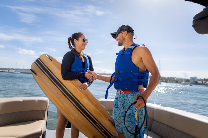 1 Hour of Wakeboarding on the Beaches of San Andrés - Meeting and Arrival Details