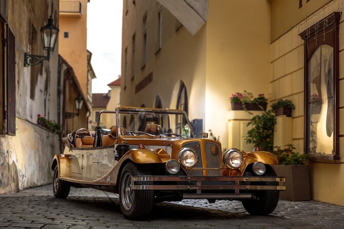 1 Hour Old Timer Convertible Prague Sightseeing Tour - Pricing and Booking