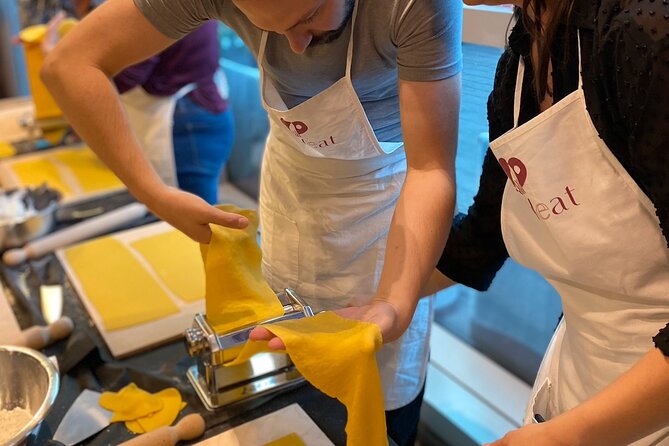 1 Hour Pasta Making Class in Rome - Included in the Class