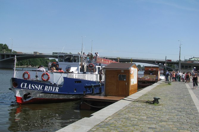 1 Hour Prague Panoramic Vltava River Sightseeing Cruise - Scenic Views and Landmarks