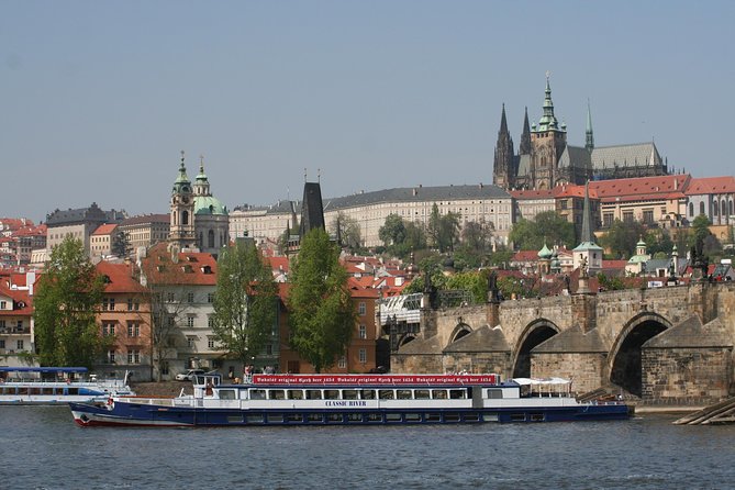 1 Hour Prague Panoramic Vltava River Sightseeing Cruise - Accessibility and Transportation