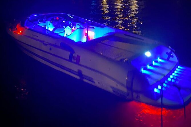1 Hour Private and Guided Cruise to Lake Como Mostes Motorboat - Participant Eligibility