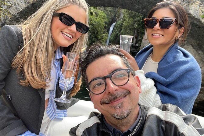 1 Hour Private and Guided Cruise to Lake Como Mostes Motorboat - Weather Considerations