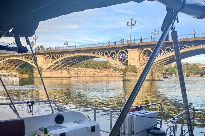 1 Hour Private Boat Rental on the Guadalquivir - Highlights of the Experience