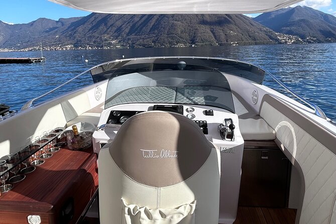 1 Hour Private Boat Tour on Lake Como - Inclusions and Accessibility