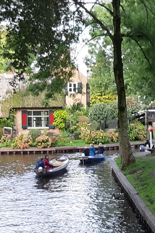 1 Hour Private Boattour With Local Captain Max 4 Persons - Key Points