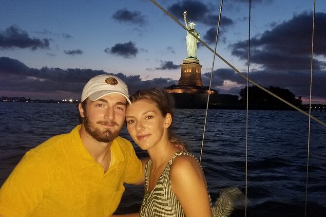 1 Hour Private Charter in New York Harbor for up to 6 People - Booking and Confirmation